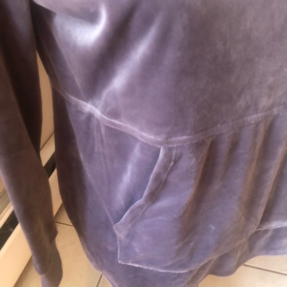 Alfani Intimates Platinum Tone Velvet Long Sleeve Hooded Pajama Top Sz S SOFT! - Picture 11 of 11